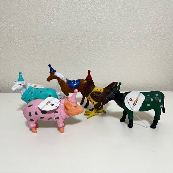 Target Party Farm Animals Wearing Party Hats Lot Of 5 Pig Cow Horse Chicken Shee - Picture 1 of 11